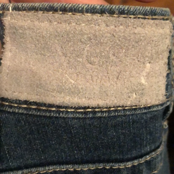 Denim capris semi distressed Embroidered pockets size 14 - Picture 8 of 12